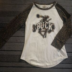 NWOT ARIAT WOMENS TEE SIZE SMALL